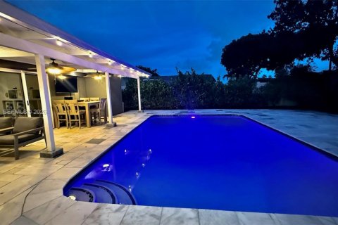 House in Davie, Florida 3 bedrooms, 161.65 sq.m. № 2063562 - photo 24