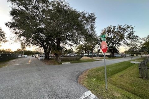 Terreno en venta en Orlando, Florida № 2126421 - foto 7