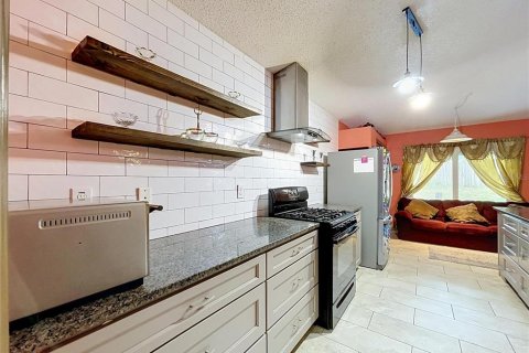 Купить виллу или дом в Дэвенпорт, Флорида 6 комнат, 148.64м2, № 2304333 - фото 23