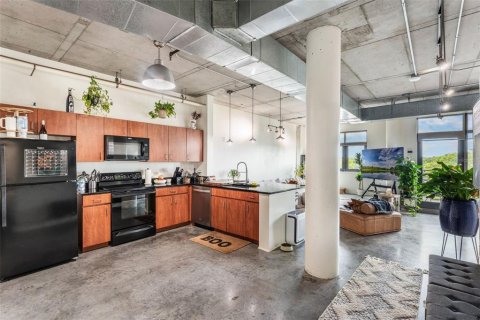 Купить кондоминиум в Орландо, Флорида 5 комнат, 125.88м2, № 1902202 - фото 4