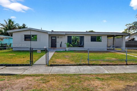 Casa en venta en Homestead, Florida, 3 dormitorios, 174.28 m2 № 2026205 - foto 4