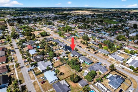 Casa en venta en Homestead, Florida, 3 dormitorios, 174.28 m2 № 2026205 - foto 8