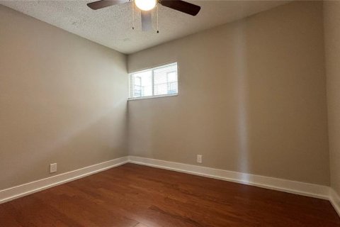 Condo in Sarasota, Florida, 2 bedrooms  № 1734369 - photo 12