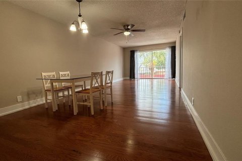 Condo in Sarasota, Florida, 2 bedrooms  № 1734369 - photo 8