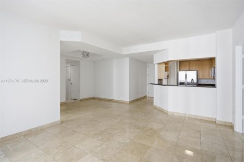 Condominio en alquiler en Miami, Florida, 3 dormitorios, 138.7 m2 № 2009654 - foto 7