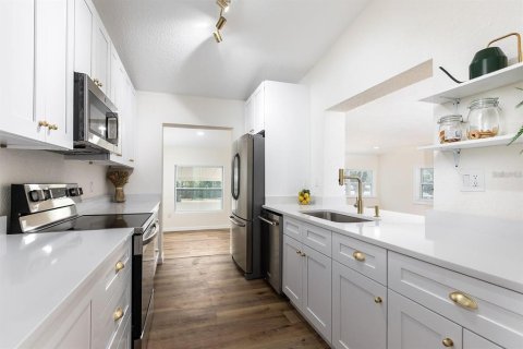 Casa en venta en Orlando, Florida, 3 dormitorios, 161.37 m2 № 1845214 - foto 5