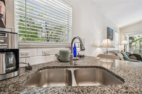 Copropriété à louer à Lutz, Floride: 3 chambres, 150.87 m2 № 2420400 - photo 10