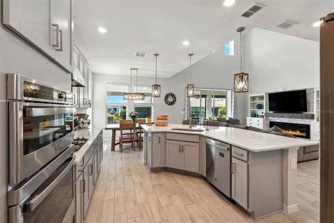 Casa en venta en Clermont, Florida, 5 dormitorios, 240.34 m2 № 1906017 - foto 27