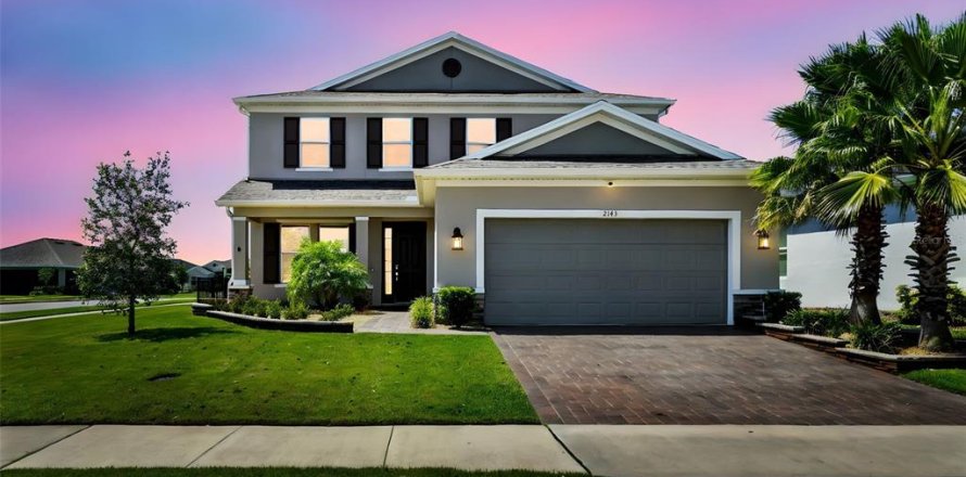 Casa en Clermont, Florida 5 dormitorios, 240.34 m2 № 1906017