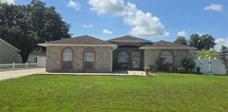 House in Kissimmee, Florida 3 bedrooms, 125.7 sq.m. № 1869776