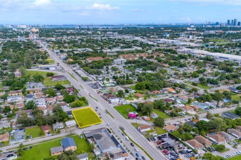 Купить коммерческую недвижимость в Майами, Флорида № 2015406 - фото 5