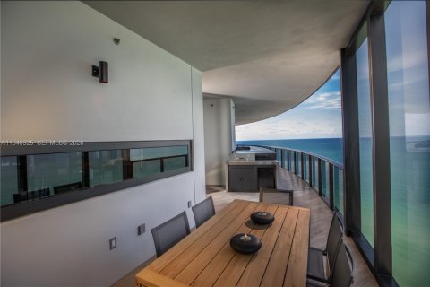 Condo in Sunny Isles Beach, Florida, 3 bedrooms  № 2004779 - photo 20