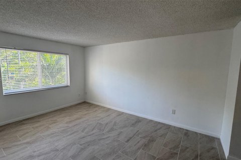 Copropriété à louer à Miami, Floride: 1 chambre, 66.15 m2 № 1799136 - photo 2