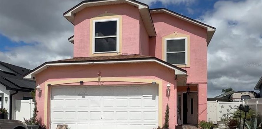Villa ou maison à Kissimmee, Floride 3 chambres, 175.49 m2 № 2411496