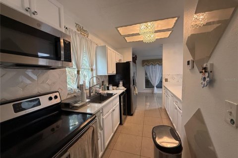Villa ou maison à louer à Kissimmee, Floride: 3 chambres, 175.49 m2 № 2411496 - photo 3