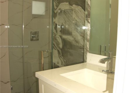 Купить виллу или дом в Майами, Флорида 2 спальни, 106.56м2, № 1886582 - фото 23