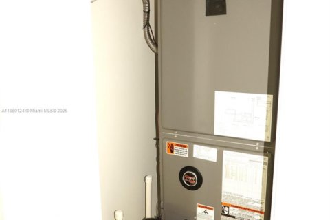 Купить виллу или дом в Майами, Флорида 2 спальни, 106.56м2, № 1886582 - фото 27