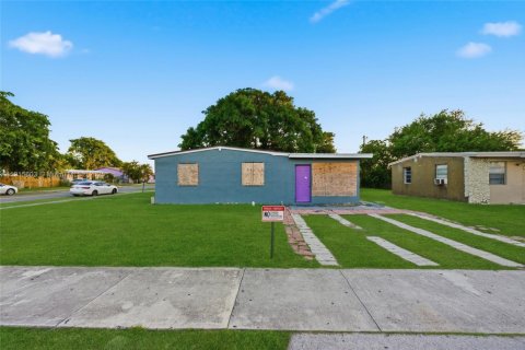 Villa ou maison à vendre à Pompano Beach, Floride: 3 chambres, 127.55 m2 № 2037619 - photo 6