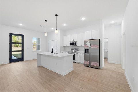 Villa ou maison à louer à Dunnellon, Floride: 4 chambres, 167.13 m2 № 2096034 - photo 18