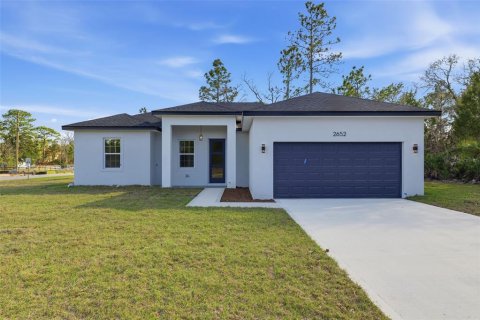 Villa ou maison à louer à Dunnellon, Floride: 4 chambres, 167.13 m2 № 2096034 - photo 2