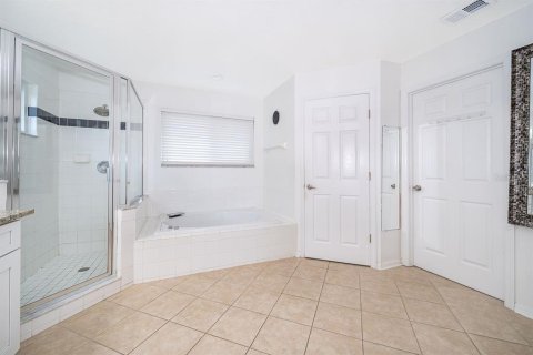 House in Kissimmee, Florida 6 bedrooms, 241.92 sq.m. № 2094308 - photo 28