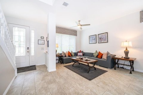 House in Kissimmee, Florida 6 bedrooms, 241.92 sq.m. № 2094308 - photo 6