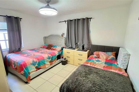 Villa ou maison à vendre à Kissimmee, Floride: 3 chambres, 142.33 m2 № 2299555 - photo 13