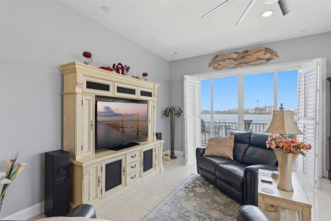 Touwnhouse à vendre à Clearwater, Floride: 3 chambres, 189.61 m2 № 2104670 - photo 9