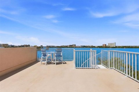 Touwnhouse à vendre à Clearwater, Floride: 3 chambres, 189.61 m2 № 2104670 - photo 28
