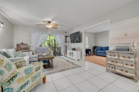 Condo in Tarpon Springs, Florida, 3 bedrooms  № 1761190 - photo 3