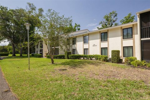 Condo in Tarpon Springs, Florida, 3 bedrooms  № 1761190 - photo 1