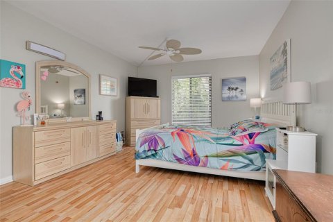 Condo in Tarpon Springs, Florida, 3 bedrooms  № 1761190 - photo 12