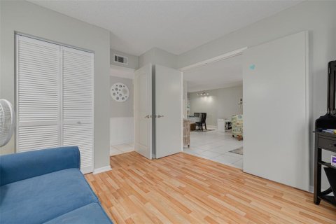 Condo in Tarpon Springs, Florida, 3 bedrooms  № 1761190 - photo 18