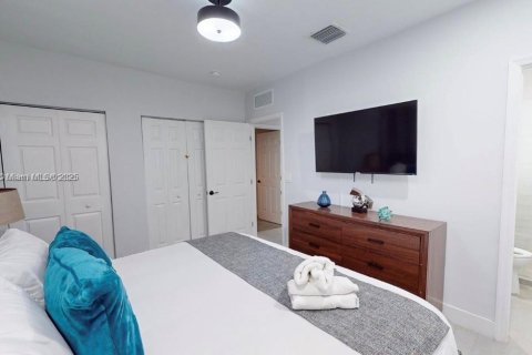 Купить виллу или дом в Майами, Флорида 4 спальни, 109.53м2, № 1895272 - фото 9