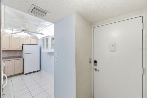 Condominio en venta en Indian Shores, Florida, 2 dormitorios, 91.51 m2 № 2223319 - foto 5