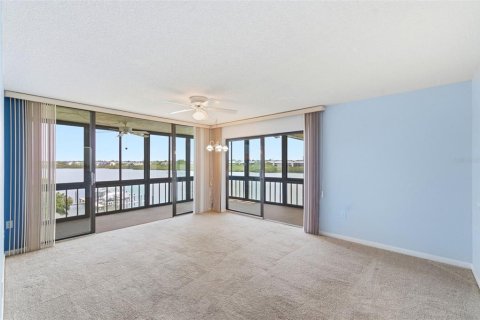 Condominio en venta en Indian Shores, Florida, 2 dormitorios, 91.51 m2 № 2223319 - foto 8
