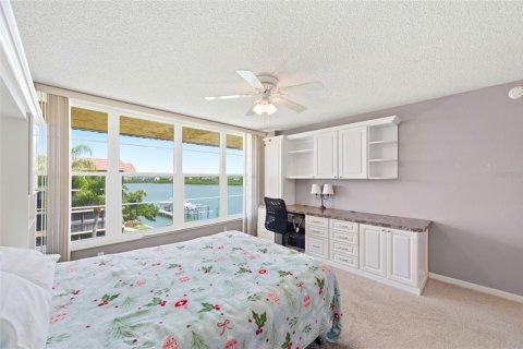 Condominio en venta en Indian Shores, Florida, 2 dormitorios, 91.51 m2 № 2223319 - foto 22