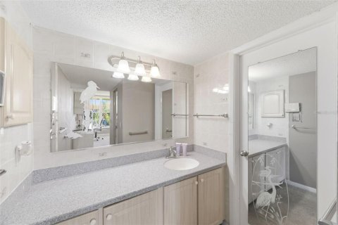 Condominio en venta en Indian Shores, Florida, 2 dormitorios, 91.51 m2 № 2223319 - foto 28