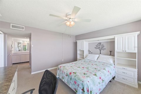 Condominio en venta en Indian Shores, Florida, 2 dormitorios, 91.51 m2 № 2223319 - foto 23