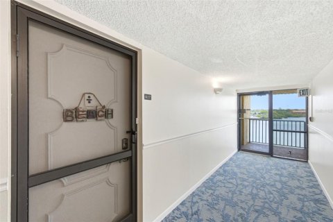 Condominio en venta en Indian Shores, Florida, 2 dormitorios, 91.51 m2 № 2223319 - foto 4