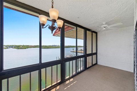 Condominio en venta en Indian Shores, Florida, 2 dormitorios, 91.51 m2 № 2223319 - foto 17
