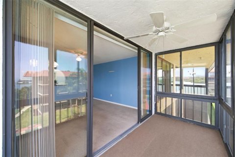 Condominio en venta en Indian Shores, Florida, 2 dormitorios, 91.51 m2 № 2223319 - foto 18