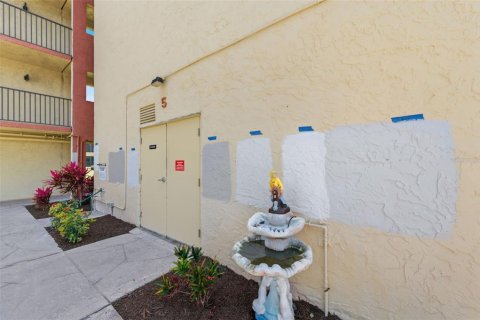Condominio en venta en Indian Shores, Florida, 2 dormitorios, 91.51 m2 № 2223319 - foto 3