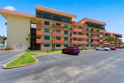 Condominio en venta en Indian Shores, Florida, 2 dormitorios, 91.51 m2 № 2223319 - foto 2