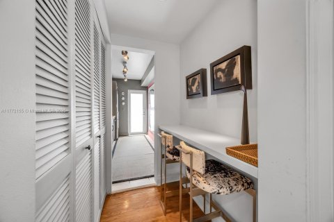 Condominio en venta en Miami Beach, Florida, 1 dormitorio, 54.91 m2 № 1745817 - foto 21