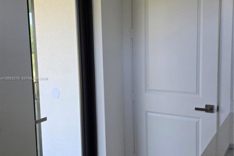 Casa en venta en Lehigh Acres, Florida, 4 dormitorios, 186.73 m2 № 2171546 - foto 15