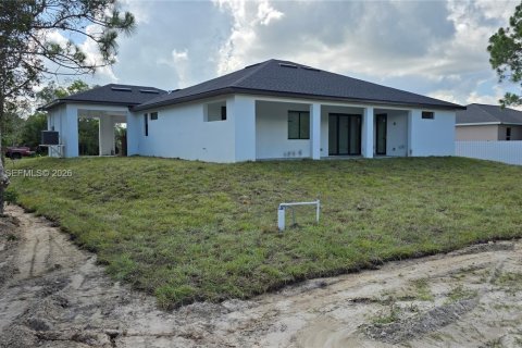 Casa en venta en Lehigh Acres, Florida, 4 dormitorios, 186.73 m2 № 2171546 - foto 3