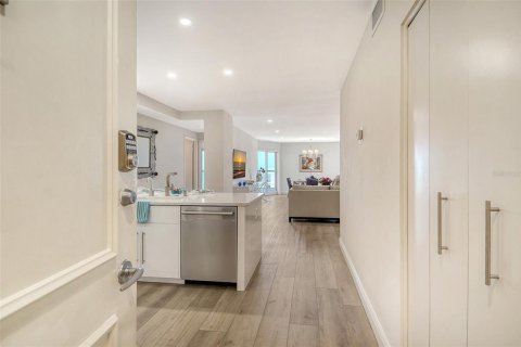 Купить кондоминиум в Лонгбоут-Ки, Флорида 4 комнаты, 119.84м2, № 1810576 - фото 7