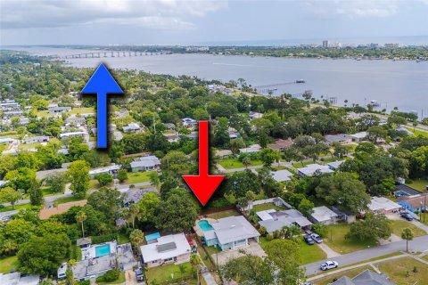 House in Ormond Beach, Florida 3 bedrooms, 155.8 sq.m. № 1852691 - photo 11