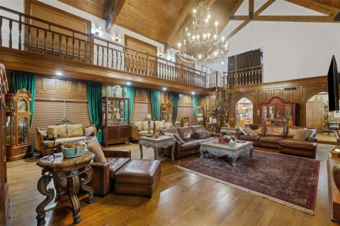 House in Longwood, Florida 5 bedrooms, 712.84 sq.m. № 2277935 - photo 16
